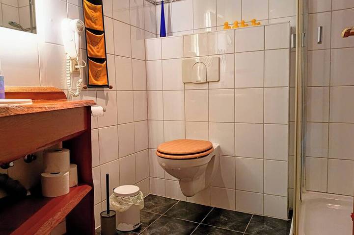 Ferienwohnung für 5 Personen, mit Garten in Behren-Lübchin - 4