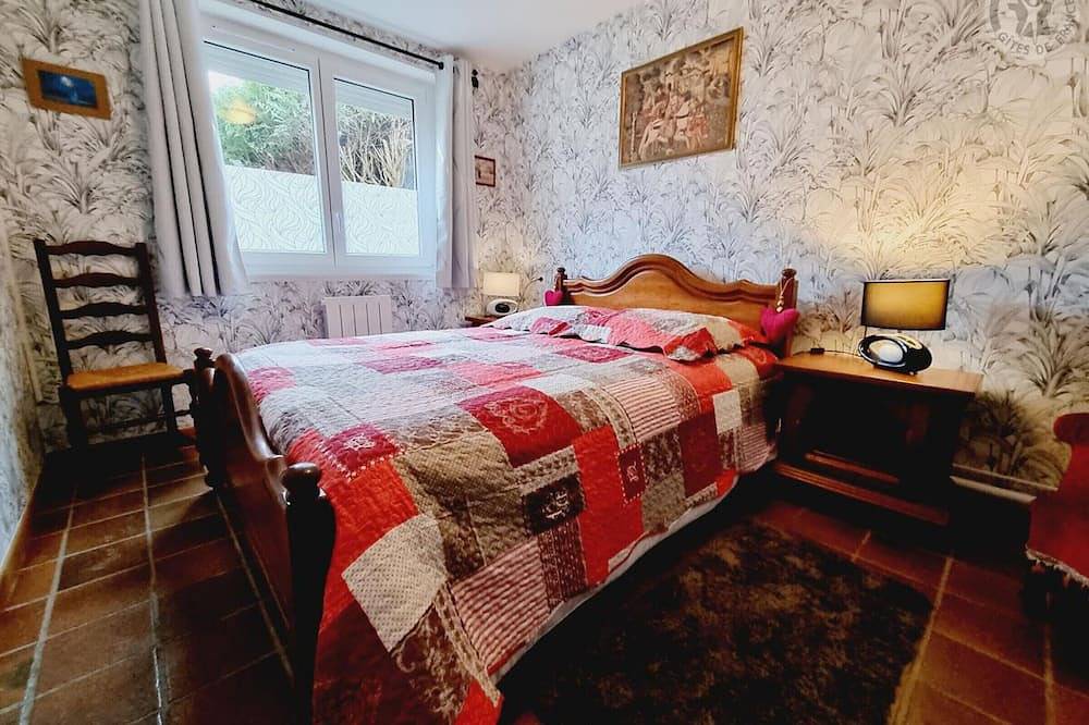 Erdgeschoss-Wohnung: Garten, Offene Küche, Kamin, Wlan, Haustiere erlaubt in Eppe-Sauvage, Avesnes-sur-Helpe