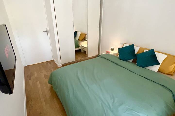 Ganze Wohnung, Appartement 75 m2 Montrouge 3 Pieces / 1 à 8 Couchages Paris 14e Porte D'orléans in Montrouge, Hauts-de-Seine