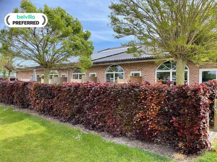 Vacation rental for 5 people, with yard in Groede