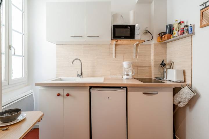 Monolocale intero, Casa Vacanze 'Studio Cocooning Beaucaire C3' con Wi-Fi in Beaucaire, Nimes e dintorni