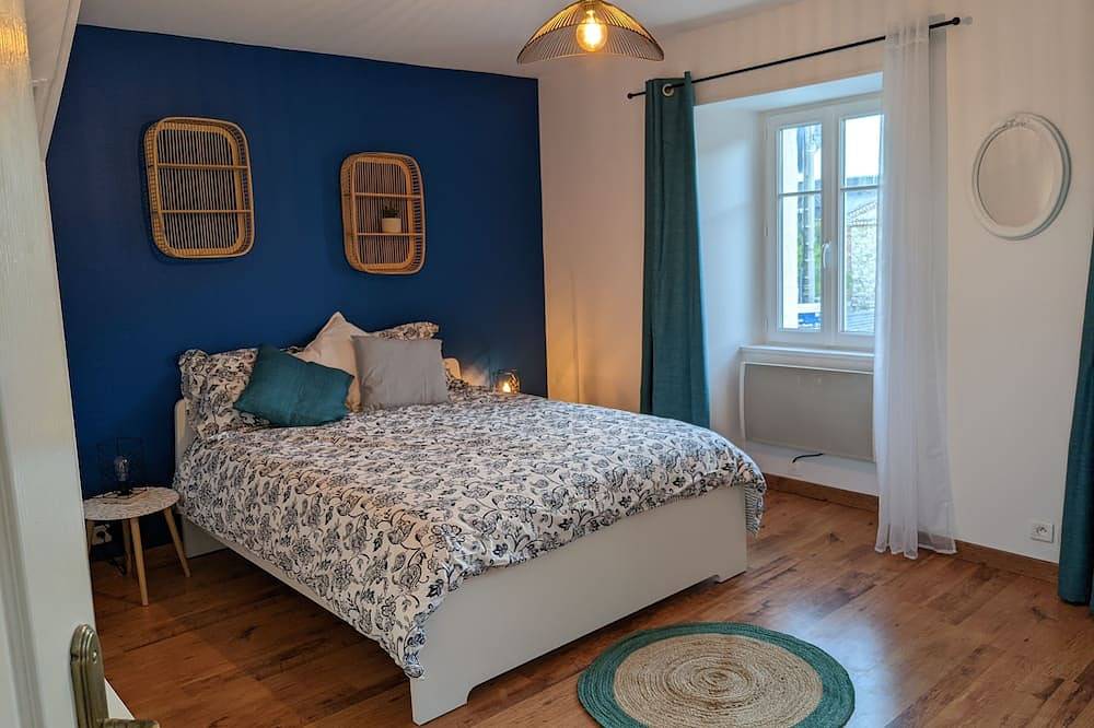 Large seaside house for family vacations in Côte des Légendes