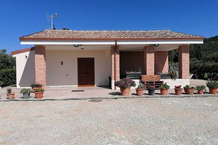 VIlla Su Conte - Villetta in campagna con piscina e barbecue ad Alghero in Alghero, Provincia di Sassari