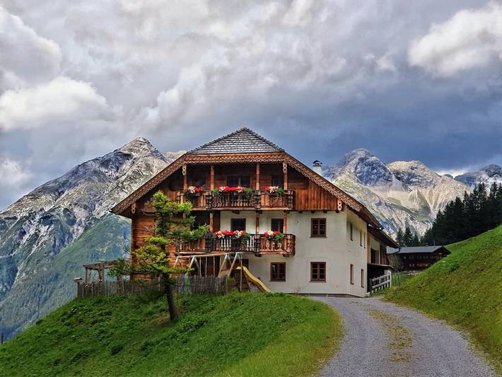 Ferienwohnung für 4 Personen, mit Balkon und Terrasse sowie Garten