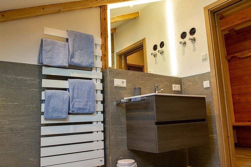 Ganze Wohnung, Ferienwohnung Leni in Miesbach, Alpenland Tegernsee Schliersee