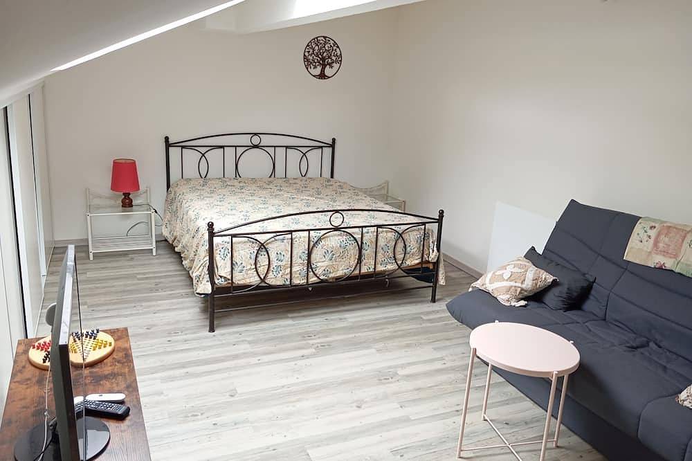 Apartamento entero, Near Bordeaux, quiet apartment with garden - Pets welcome in Bassens, Región de Burdeos