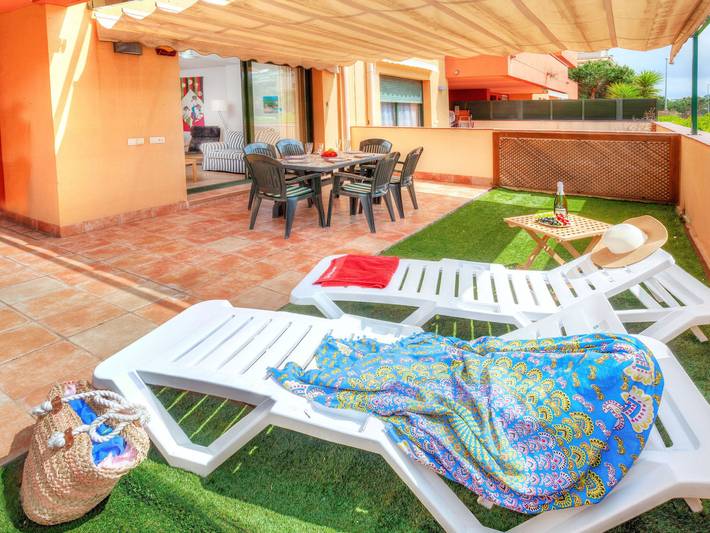 Holiday apartment for 4 people, with children pool and garden - 1
