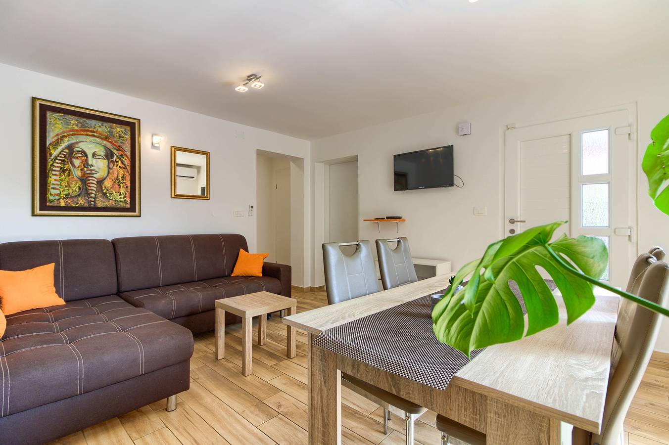 Villa für 8 Personen mit Terrasse in Valtura, Südküste Istrien