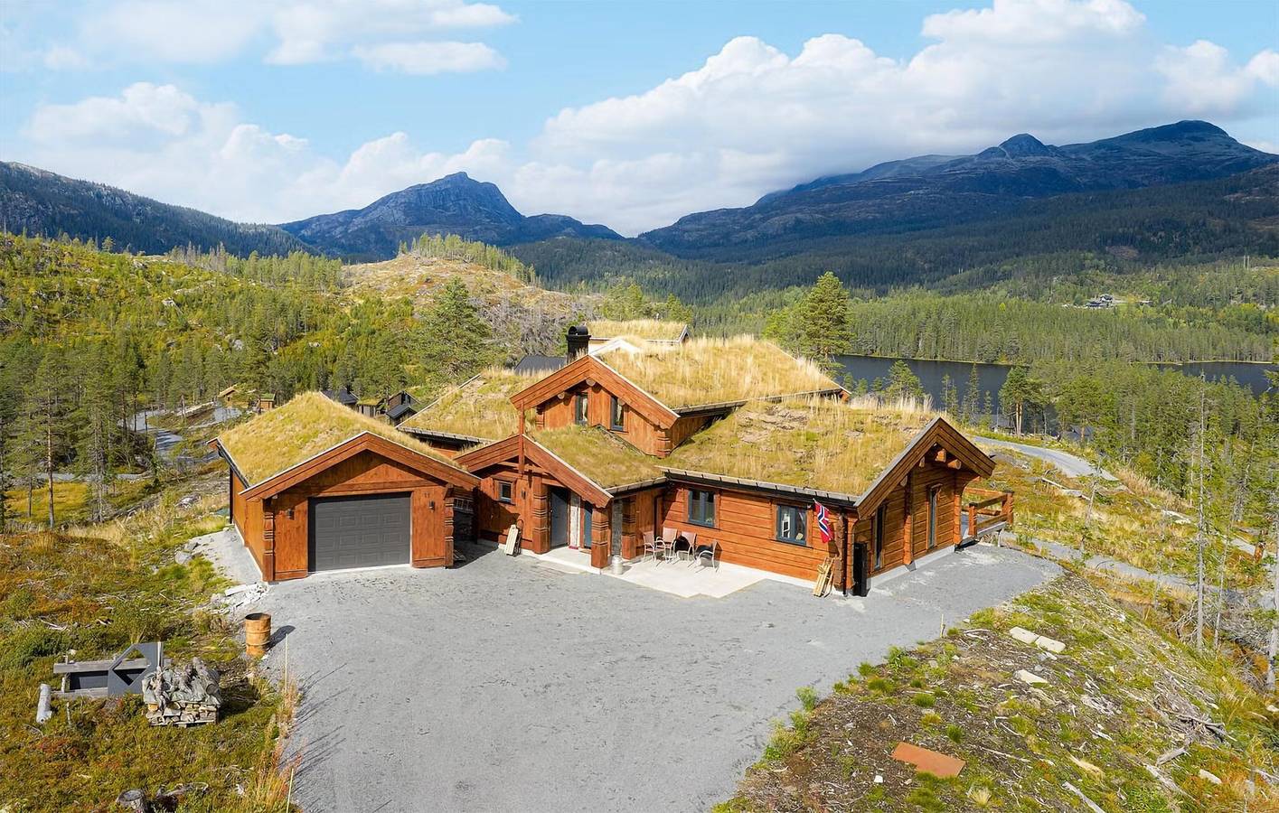 Ferienhaus für 10 Personen mit Ausblick in Hjartdal
