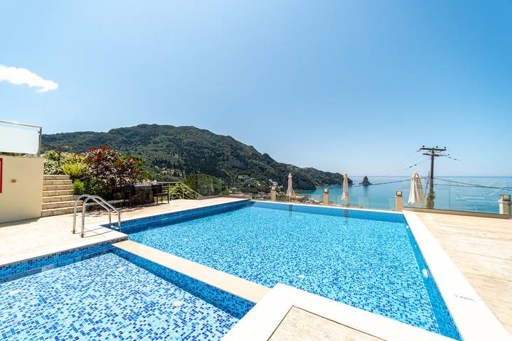 Gîte pour 4 personnes, avec balcon et jardin à Agios Gordios - 2