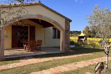 Cottage pour 4 personnes, avec terrasse et jardin à Castiadas