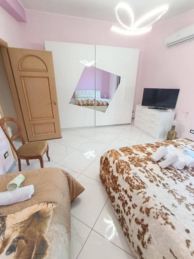 Quadruple Room with Private Bathroom in Patti, Province de Messina