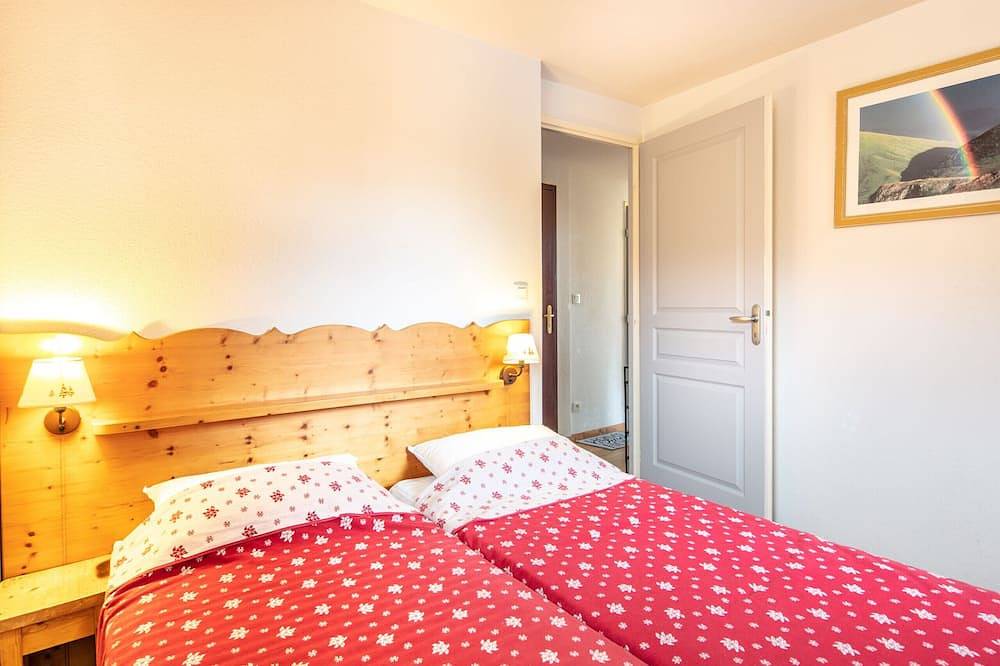 Geheel appartement, Spacious apt 8 ppl, terrace, near the ski station in Chamrousse, Écrins Nationaal Park