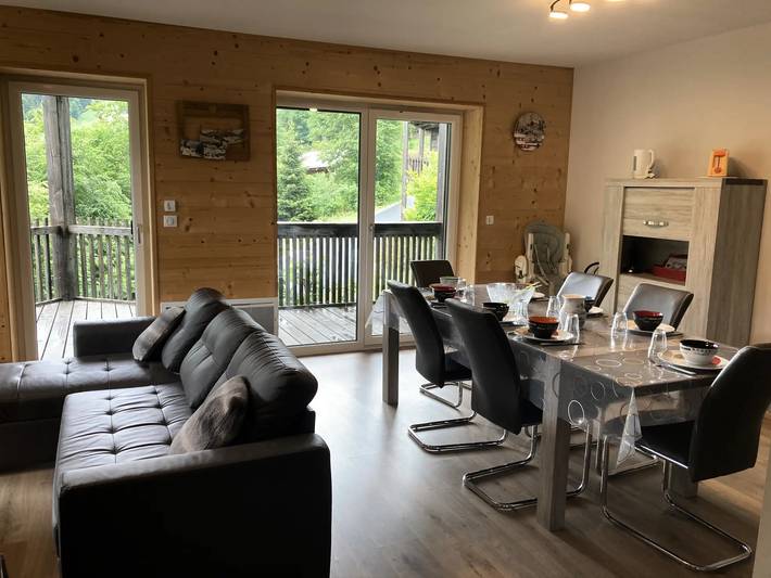 Chalet pour 6 personnes, avec terrasse dans Le Lioran