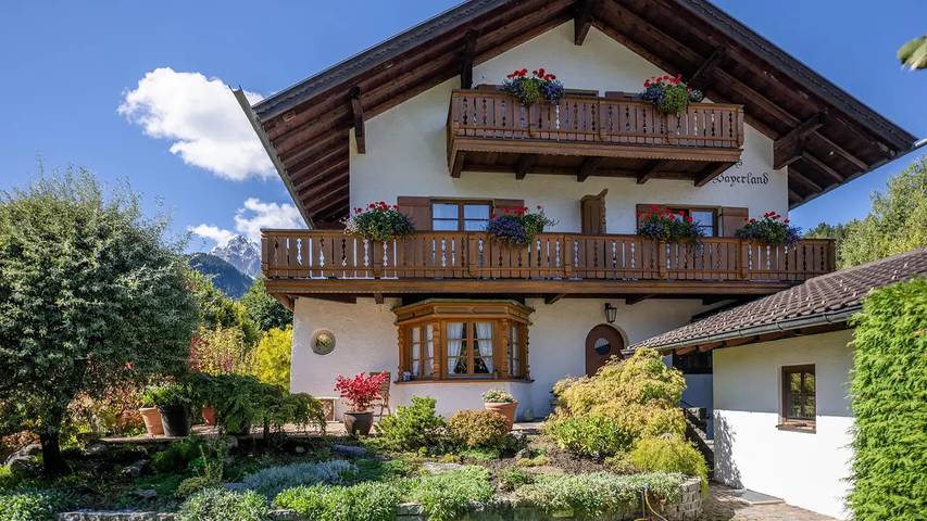 Ferienwohnung für 2 Personen, mit Balkon im Mittenwald