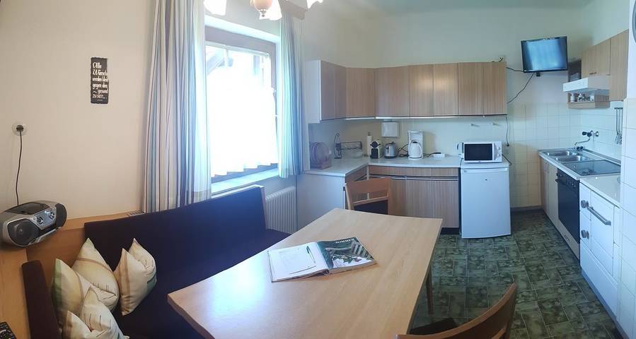 Ferienwohnung für 4 Personen, mit Balkon und Terrasse sowie Garten und Seeblick am Ossiacher See - 4