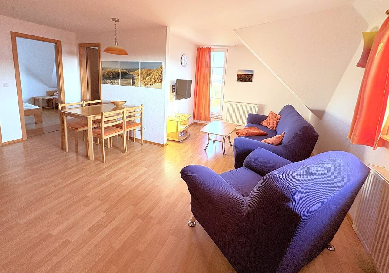 Ganze Wohnung, Ihr Urlaubsdomizil: Zwei Schlafzimmer, Küche, Parkplatz und Hund erlaubt in Alt Reddevitz, Mönchgut