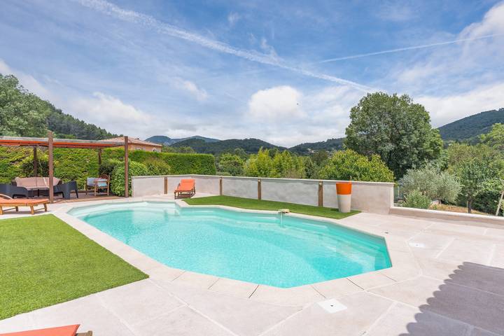 Gîte pour 2 personnes, avec jardin dans Parc naturel régional de la Sainte-Baume - 2