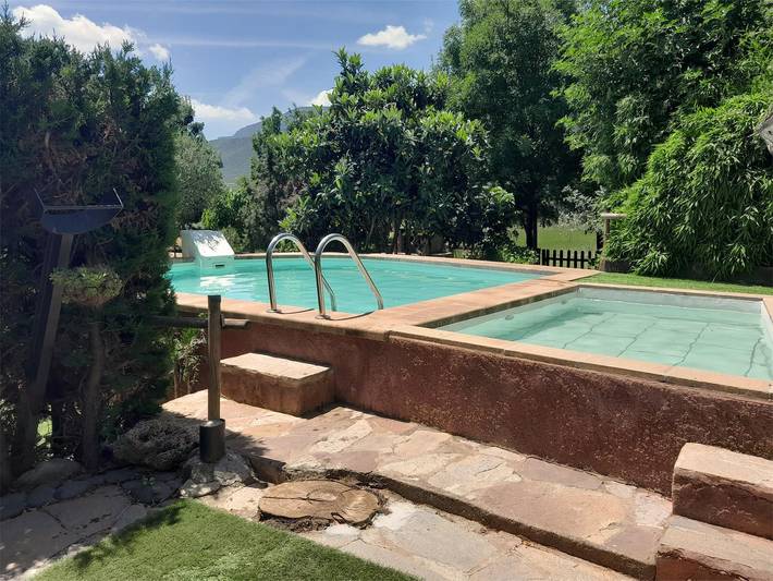 Casa rural para 10 personas, con jardín y piscina, Se admiten mascotas en Pirineo Catalan - 2