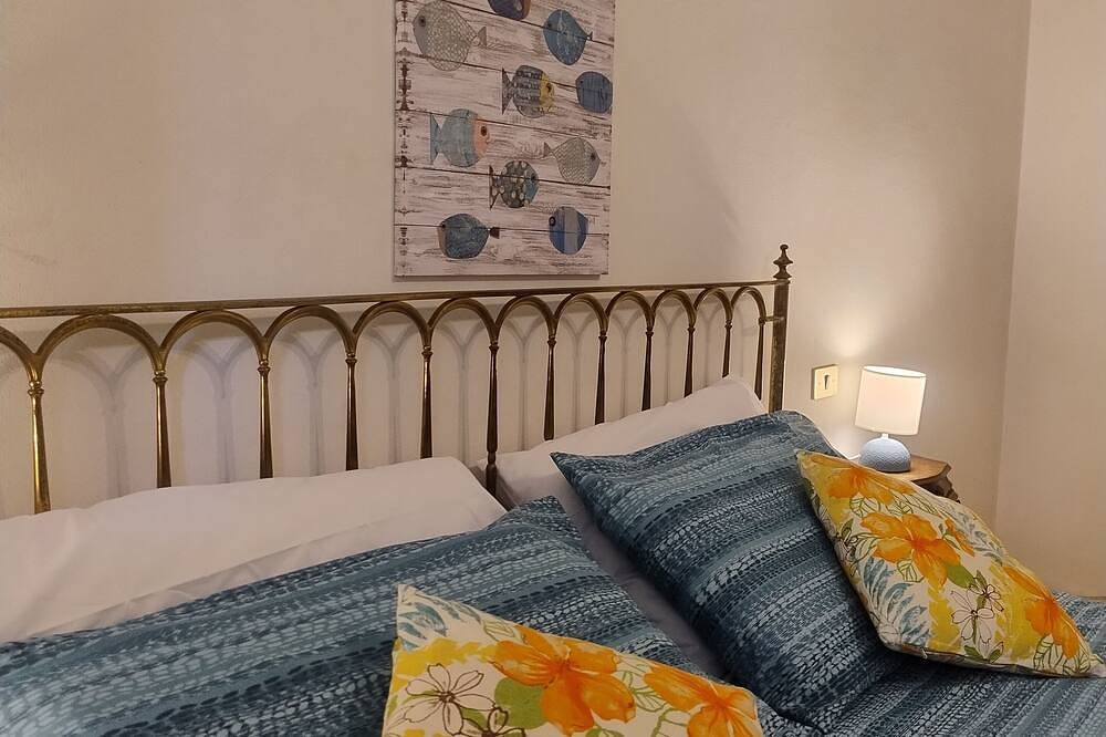 Villino con ampio patio e pista ciclabile che collega direttamente al lungomare in Marina di Cecina, Cecina