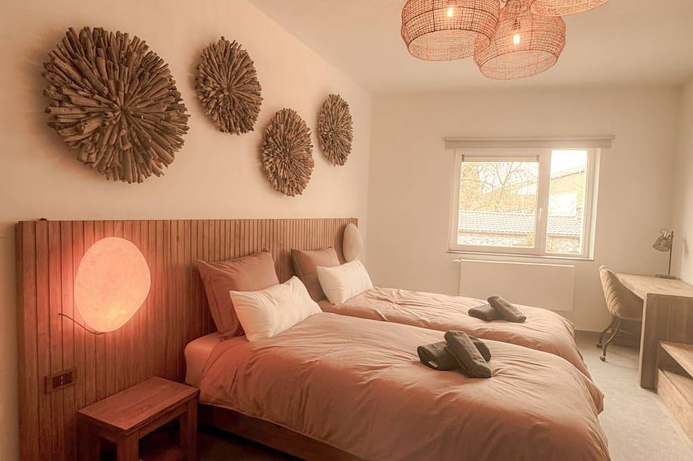 Geheel appartement, – 3-Bedrooms Apartment with Terrace near Charleroi Airport in Ransart, Charleroi