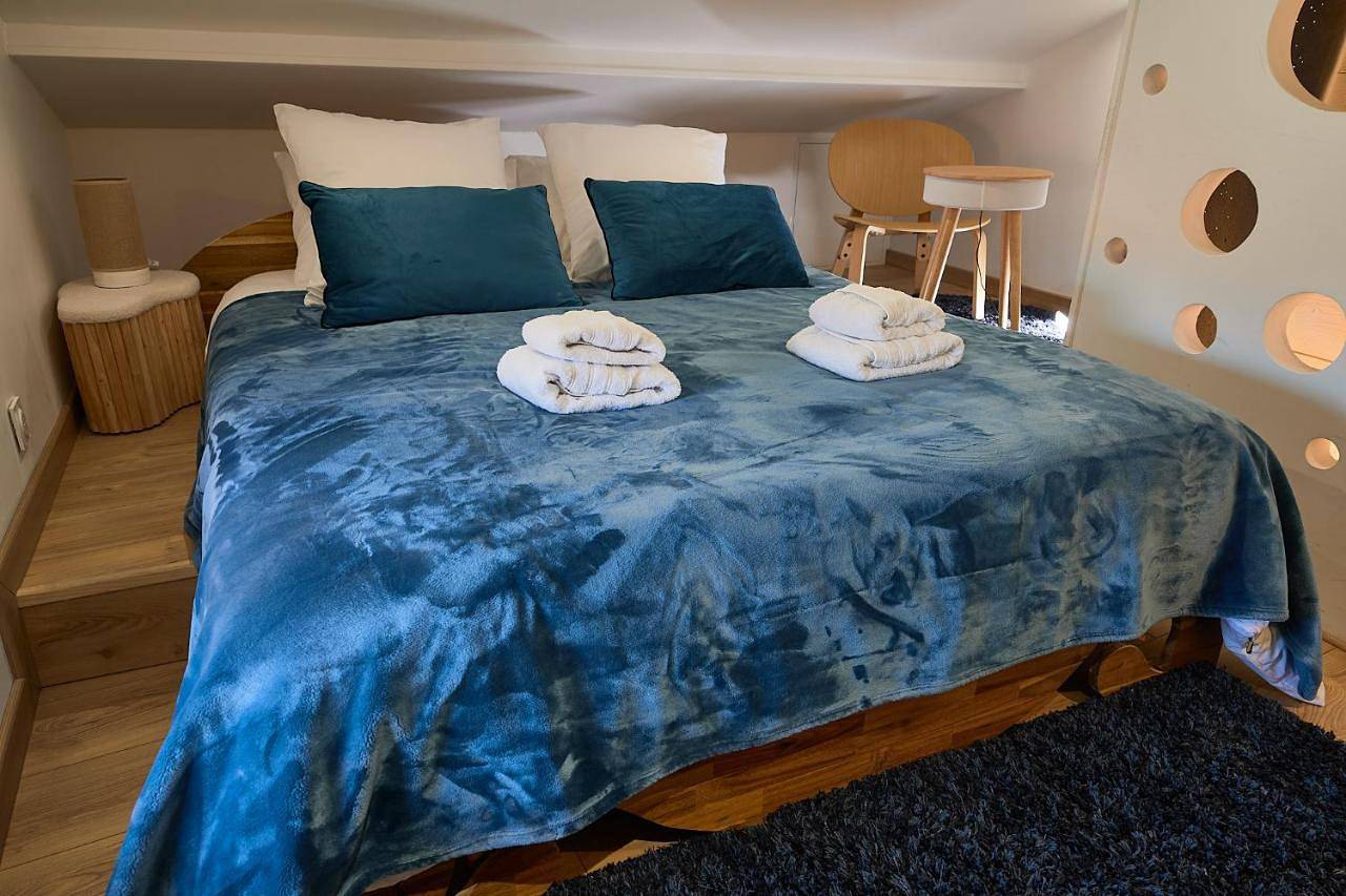 Appartement entier, One-Bedroom Apartment in Riom, Parc naturel régional des Volcans d'Auvergne