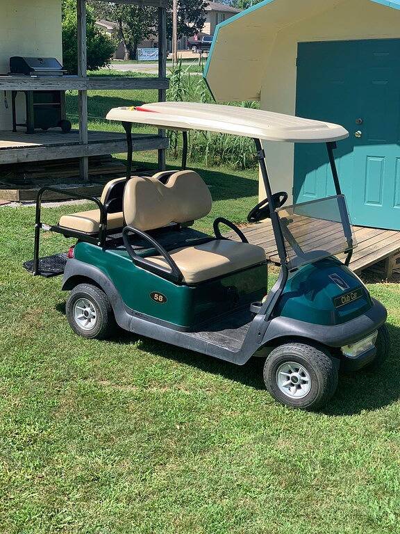 Urlauberfreude bei Conley Bottom in Lake Cumberland