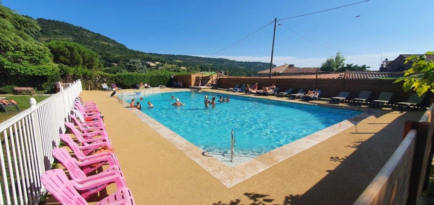 Zecamping 3 étoiles bien-être - piscine - soirées animées in Darbres, Ardèche