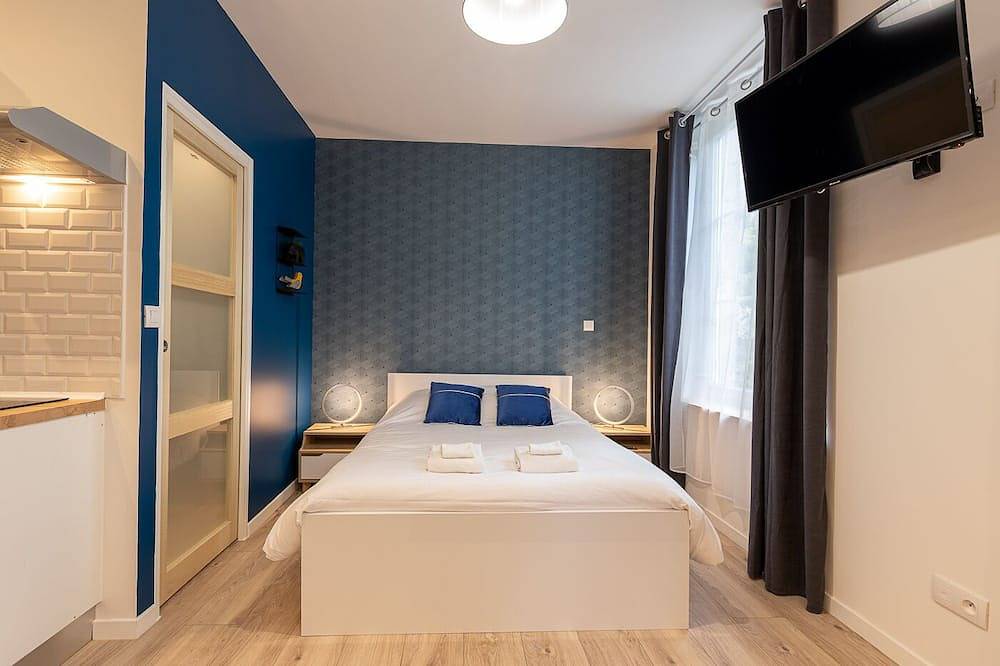 Appartement entier, Studio-de Luxe-Sdb privée avec baignoire in Saint-Quentin, Aisne