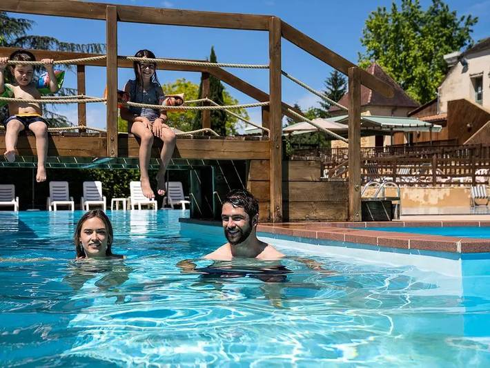 Mobil home pour 4 personnes, avec terrasse et piscine à Sainte-Nathalène - 4