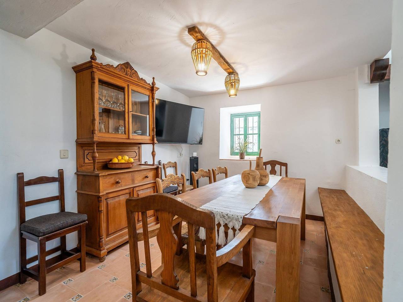 Farmhouse in Andalusia near Tiñosa Peak in Priego de Córdoba, Sierras Subbéticas