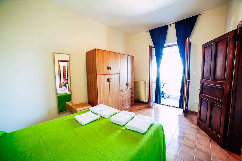 Appartement entier, Appartement Rosa dans une villa in Pontone, Scala
