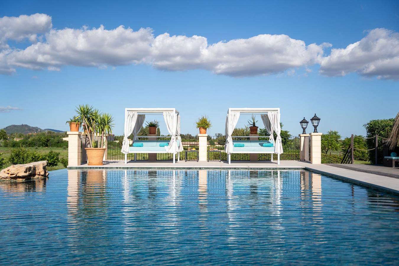 Villa 'Cas Metge Matas' avec piscine privée, Wi-Fi et climatisation in Santa Maria del Cami, Majorque l'intérieur des terres