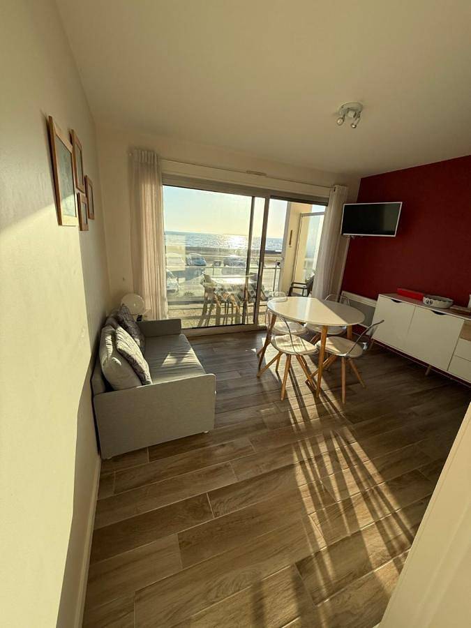 Gîte pour 2 personnes, avec balcon et vue dans Plage De La Banche Binic - 2