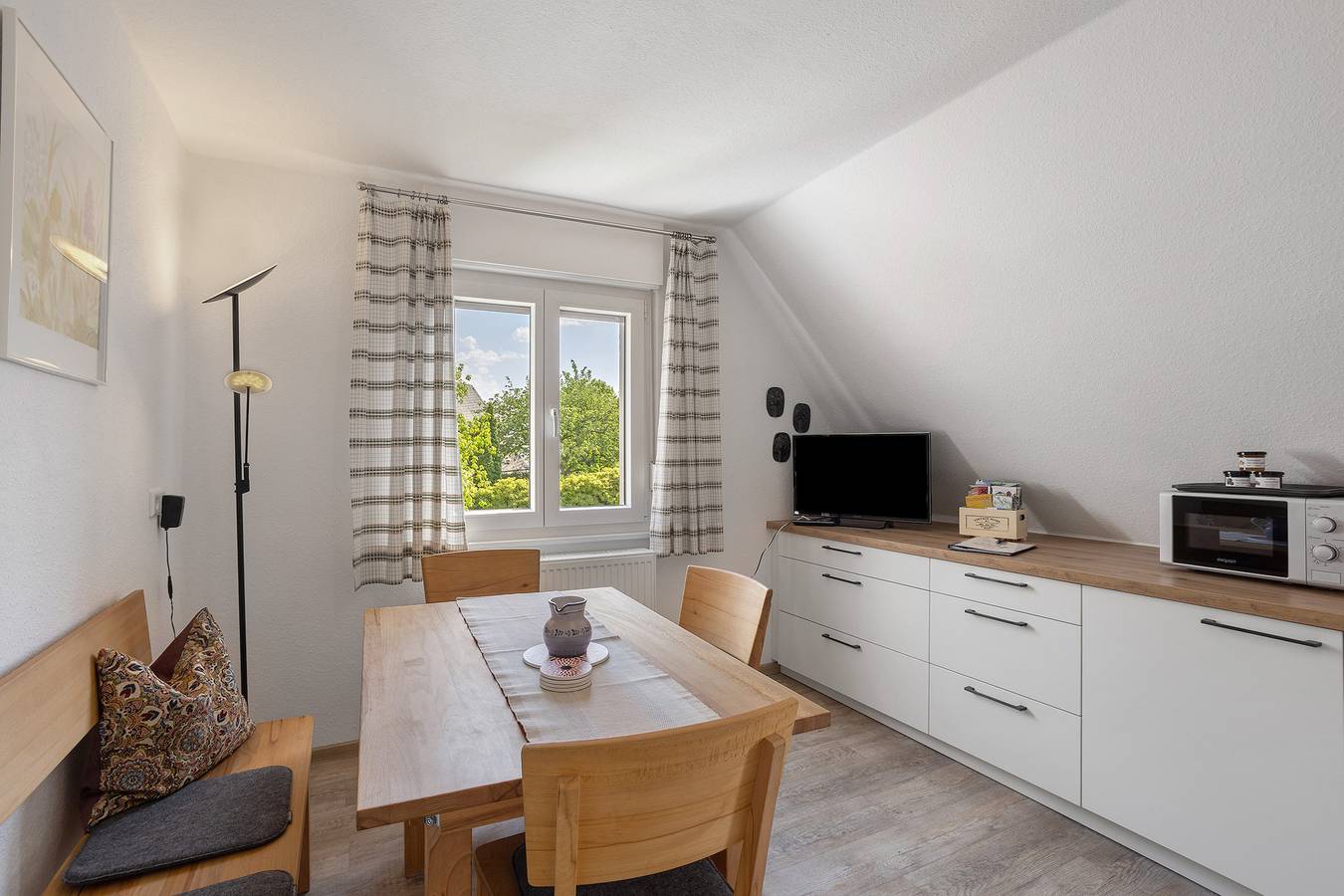 Apartamento entero, Apartamento 'Marianne' con vistas a la montaña, terraza compartida y Wi-Fi in Arnsberg, Hochsauerlandkreis