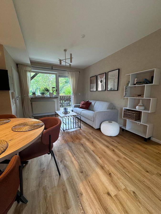 Ganze Wohnung, One-Bedroom Apartment in Bad Wünnenberg, Nordrhein-Westfalen