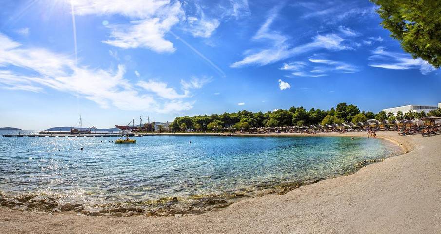 Ferienhaus für 6 Personen, mit Pool, kinderfreundlich in Sibenik