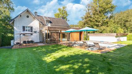 Ferienhaus für 6 Personen, mit Pool und Garten sowie Whirlpool und Terrasse in Spa