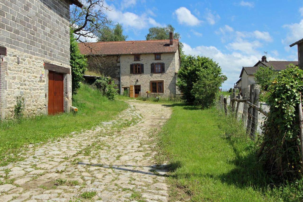 Four-Bedroom Home in La Geneytouse, Région de Limoges