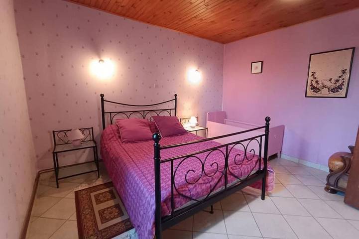 Location de vacances pour 4 personnes, avec Jardin à Caniac-du-Causse - 2