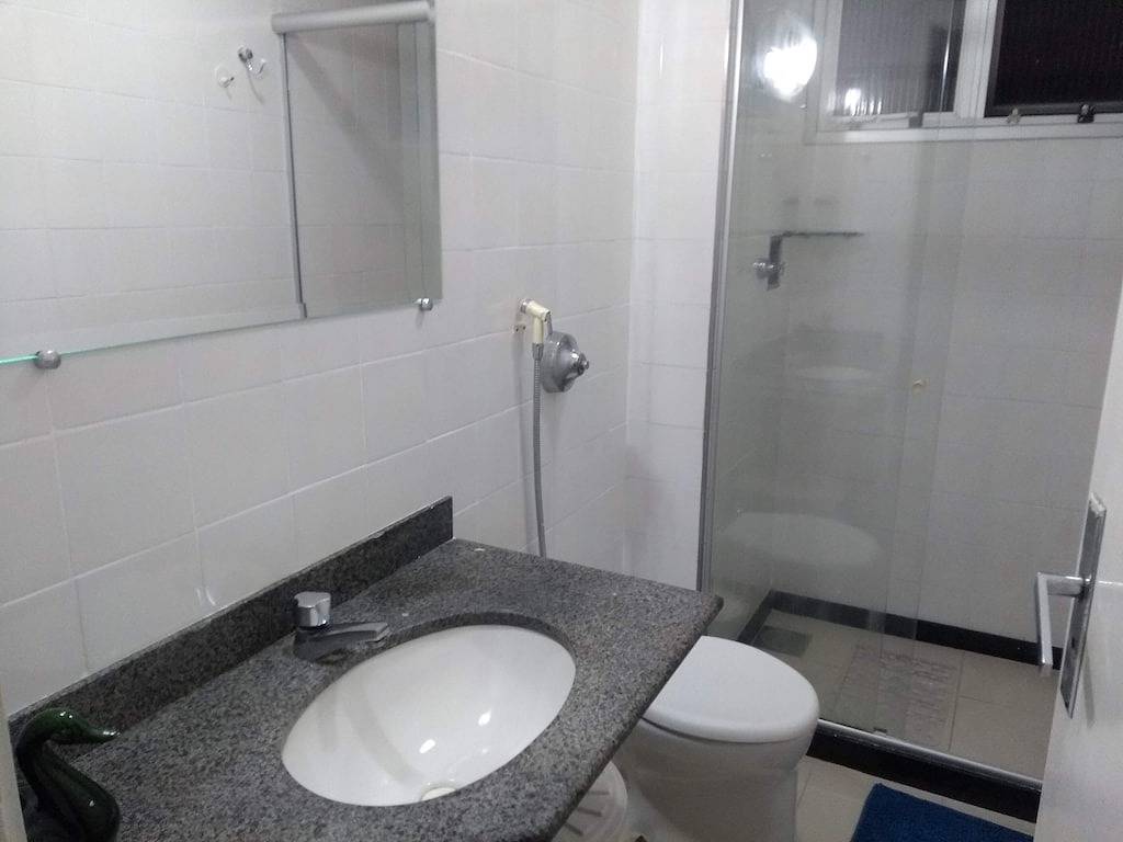 Ganze Wohnung, Apartment mit 2 Schlafzimmern, drei Blocks vom Strand Itaparica entfernt in Vila Velha, Região Metropolitana da Grande Vitória