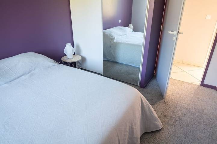 Very comfortable villa with heated pool between ocean, bay and lake in Le Porge, Regionaler Naturpark Médoc