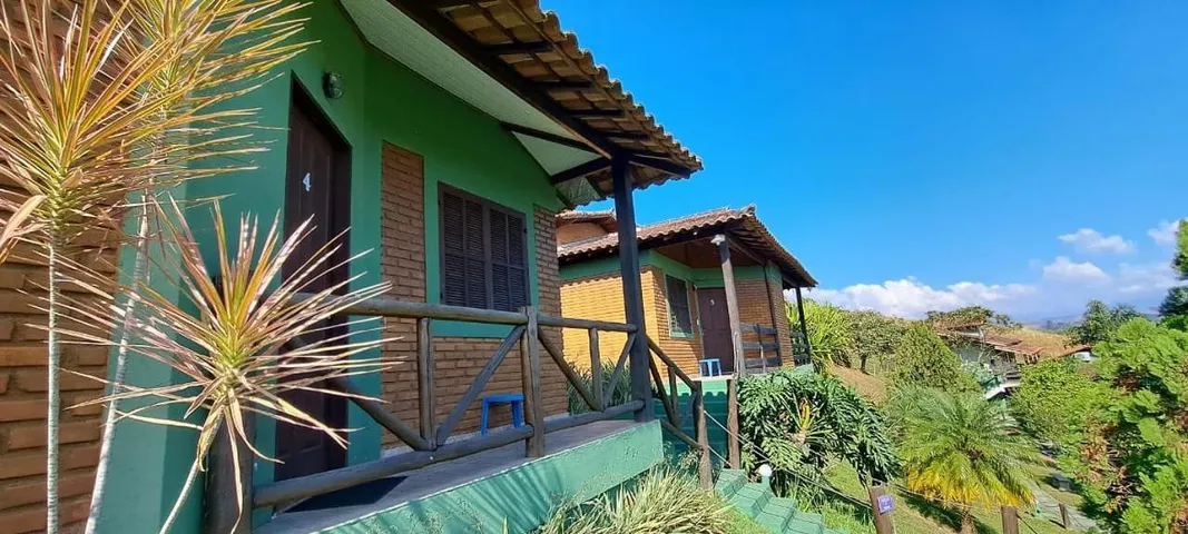 Hotel para 4 personas, con vistas y balcón además de jardín y piscina - 1