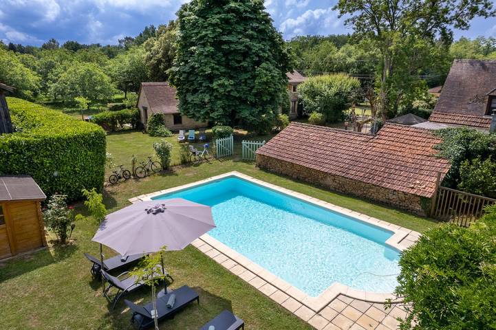 Gîte pour 8 personnes, avec jardin ainsi que terrasse et piscine - 1