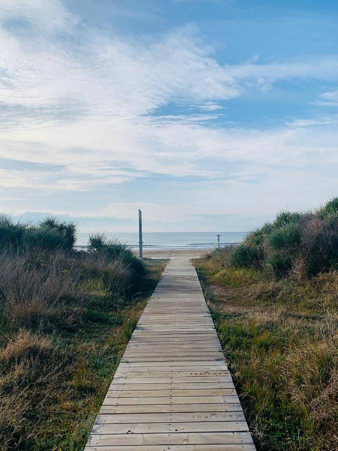Location de vacances pour 6 personnes, avec vue et piscine ainsi que jardin et balcon à Torreblanca - 2