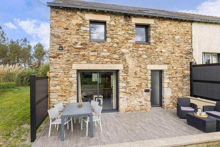 Gîte pour 3 personnes, avec jardin à Bouvron