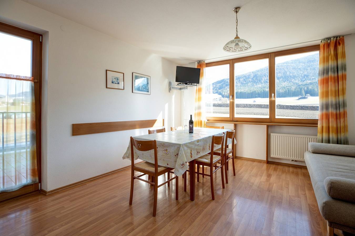 Cały apartament, Dolomites View Holiday Apartment "Durnbrunn 4" with Terrace, Mountain View & Wi-Fi in Mitterolang - Valdaora di Mezzo, Olang
