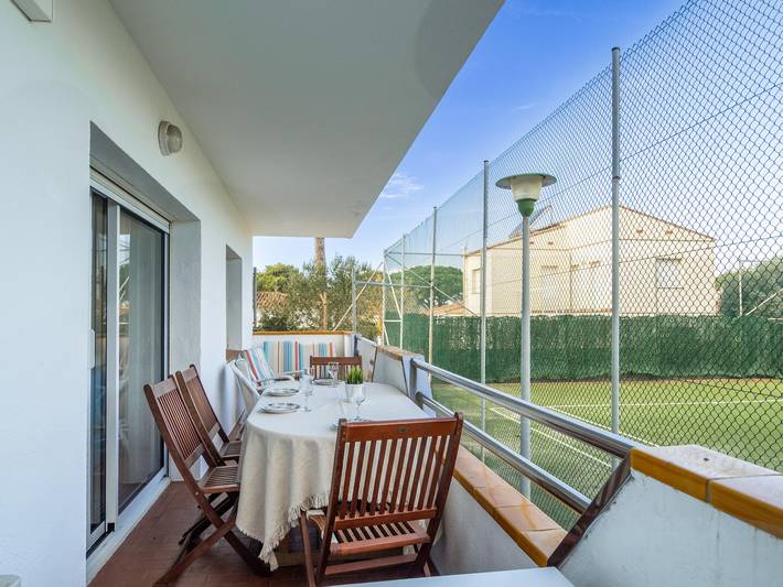 Appartamento intero, Ref. Esplai : apartment with parking, pool and tennis. in L'Escala, Upper Empordà