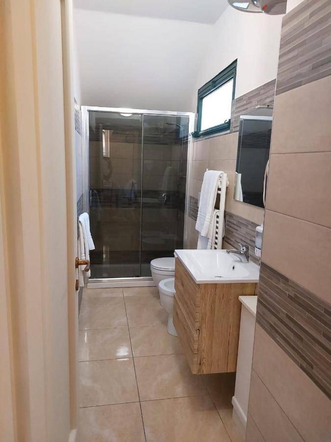 Two-Bedroom House in Milo, Etna