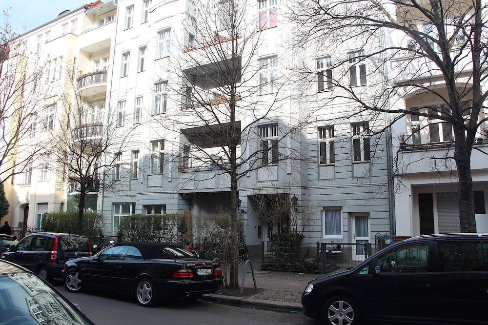Ganze Wohnung, 2 Room Apartment in Berlin in City West in Moabit Berlin, Berlin